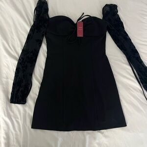 NWT Cupshe Black Dress with Velvet Long Sleeves